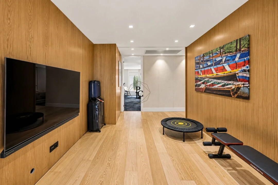 Apartamento T6 para Venda em Santo António Foto 25