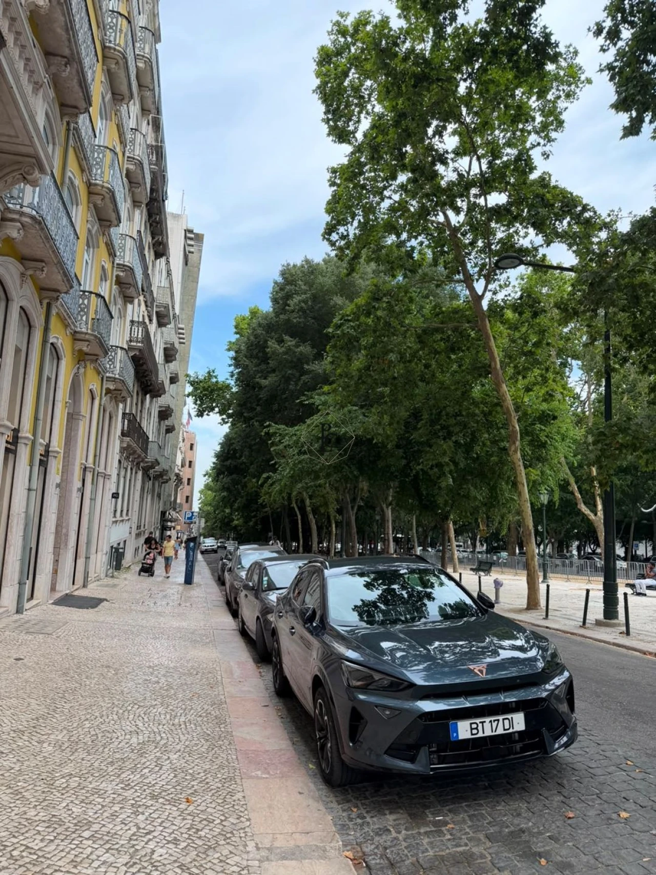 Apartamento T6 para Venda em Santo António Foto 3
