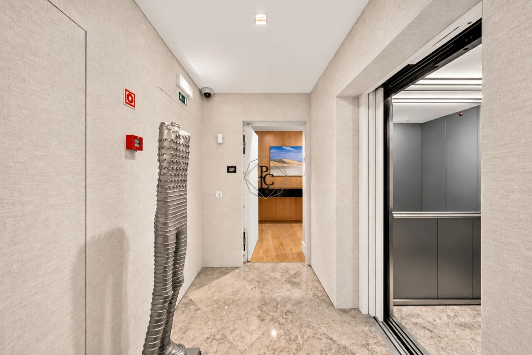Apartamento T6 para Venda em Santo António Foto 58