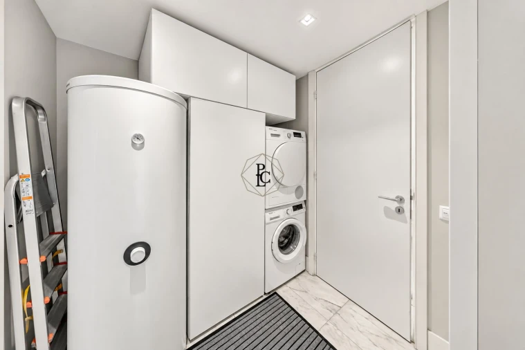 Apartamento T6 para Venda em Santo António Foto 34