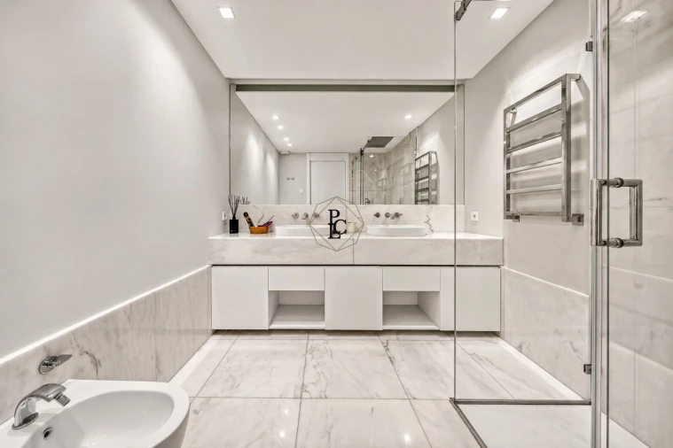 Apartamento T6 para Venda em Santo António Foto 52