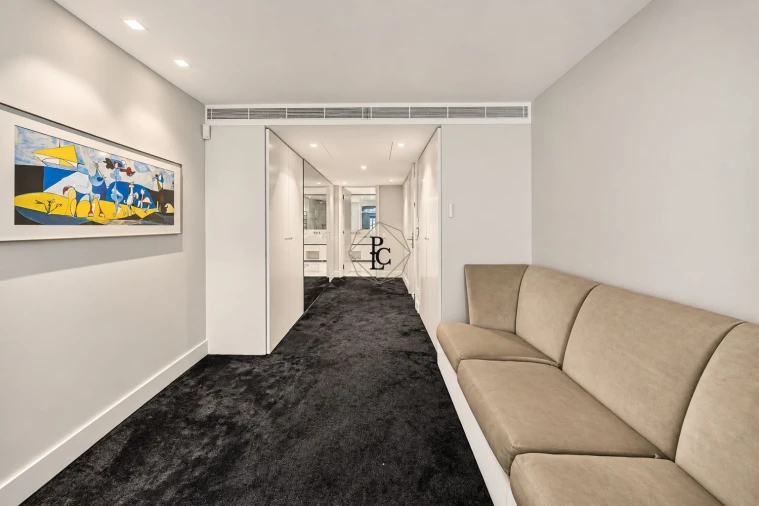 Apartamento T6 para Venda em Santo António Foto 49