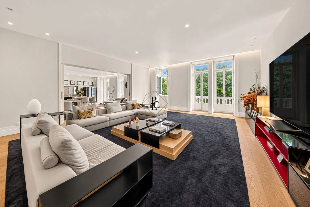 Apartamento T6 para Venda em Santo António Foto 24