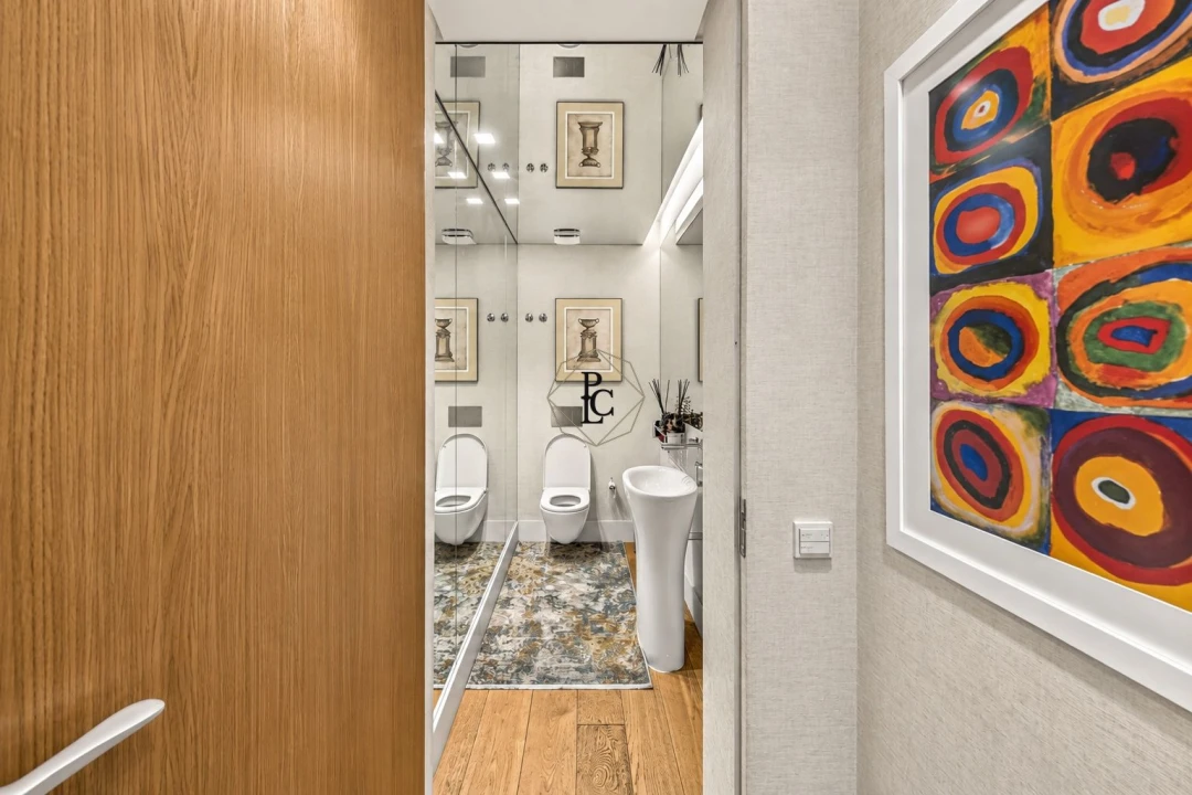 Apartamento T6 para Venda em Santo António Foto 11