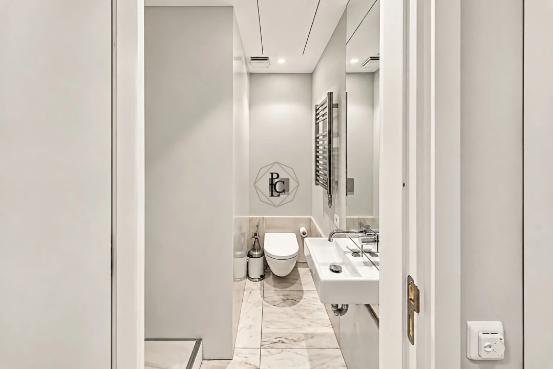 Apartamento T6 para Venda em Santo António Foto 36