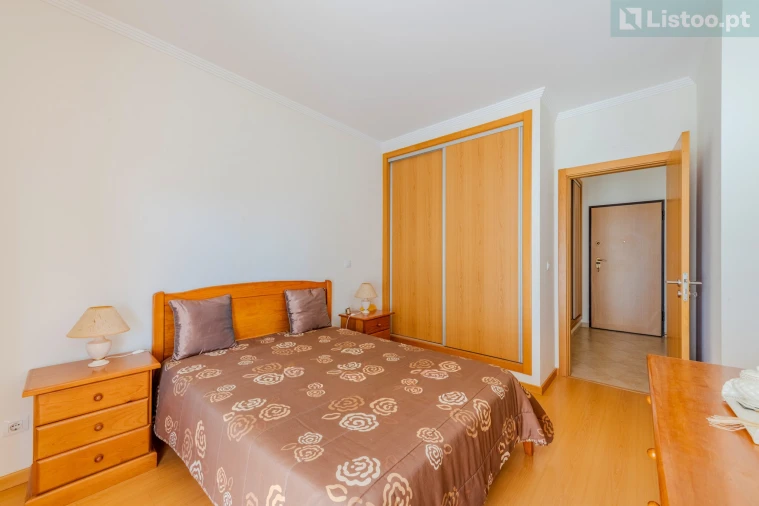 Apartamento T2 para Venda em Portimão Foto 29