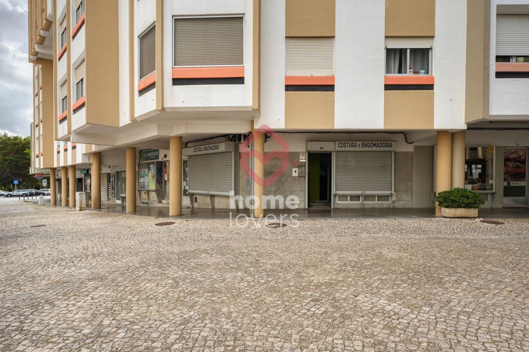 Negócio para Venda em Algés, Linda-A-Velha e Cruz Quebrada-Dafundo Foto 12