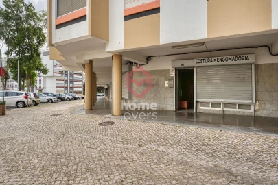 Negócio para Venda em Algés, Linda-A-Velha e Cruz Quebrada-Dafundo