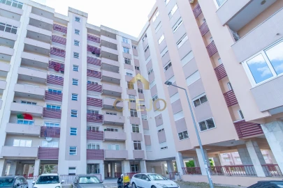 Apartamento T2 para Venda em Póvoa de Santa Iria e Forte da Casa