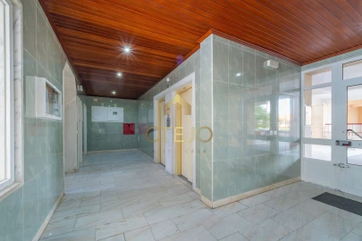 Apartamento T2 para Venda em Póvoa de Santa Iria e Forte da Casa