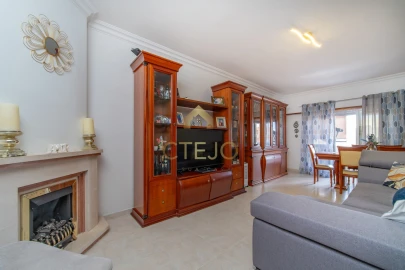 Apartamento T2 para Venda em Póvoa de Santa Iria e Forte da Casa