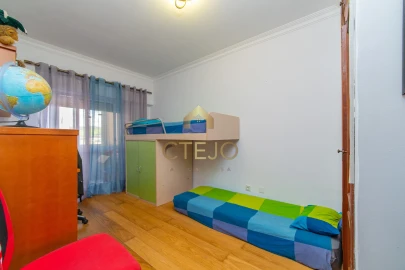 Apartamento T2 para Venda em Póvoa de Santa Iria e Forte da Casa