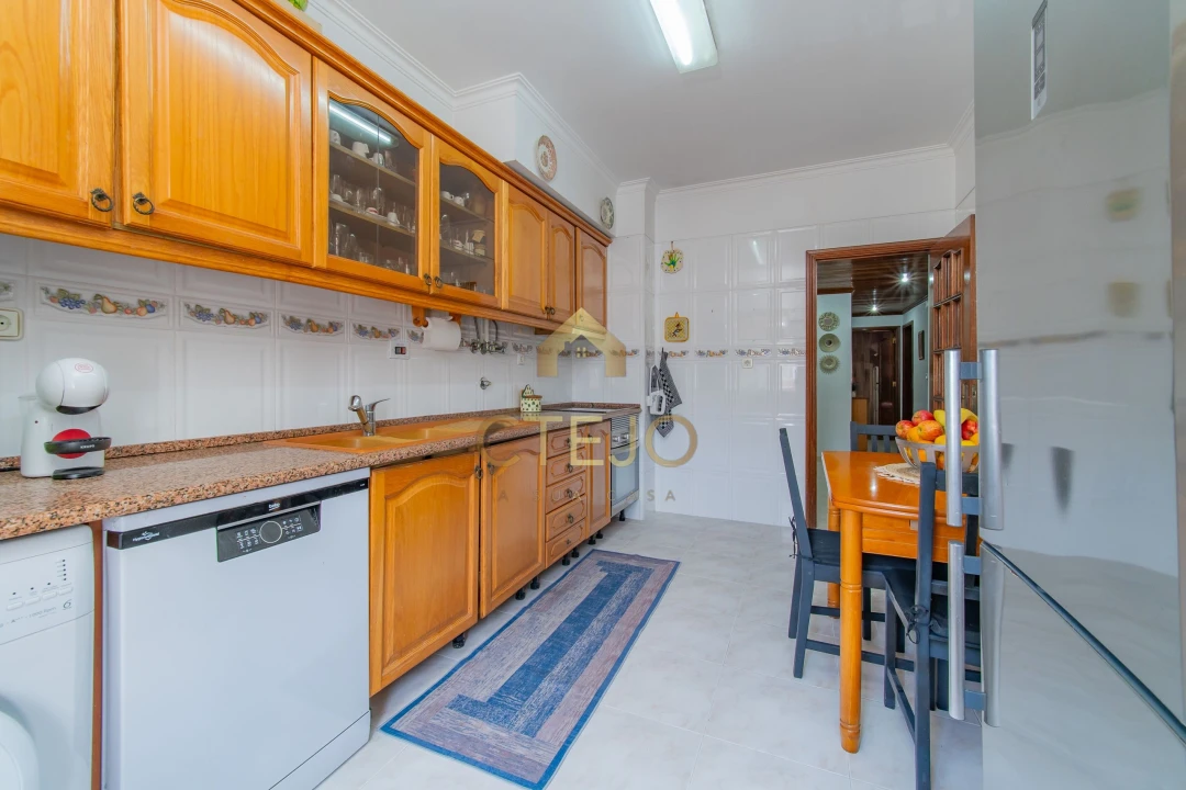 Apartamento T2 para Venda em Póvoa de Santa Iria e Forte da Casa Foto 9
