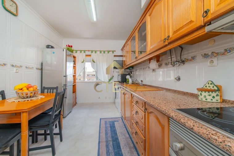 Apartamento T2 para Venda em Póvoa de Santa Iria e Forte da Casa Foto 12