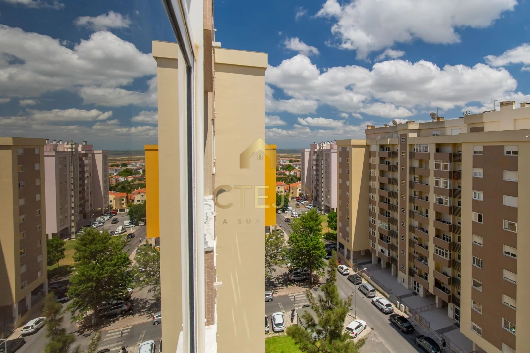 Apartamento T2 para Venda em Póvoa de Santa Iria e Forte da Casa Foto 17
