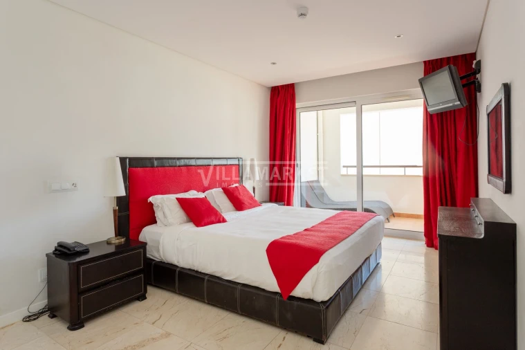 Apartamento T2 para Venda em Quarteira Foto 6