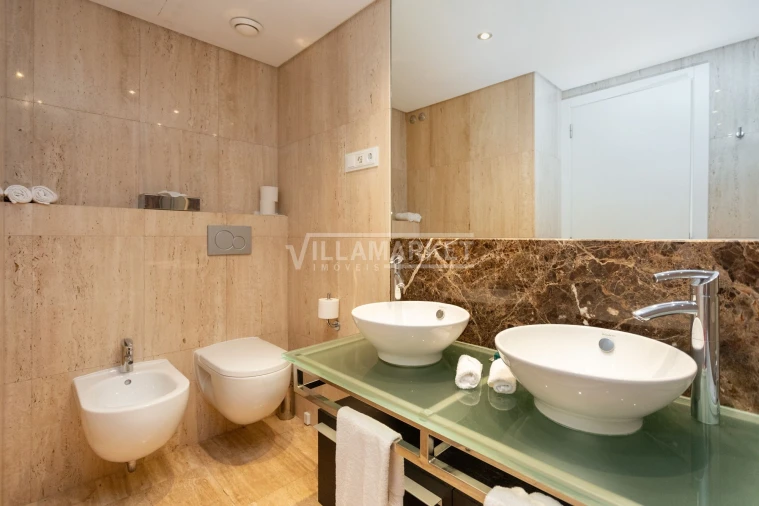 Apartamento T2 para Venda em Quarteira Foto 10