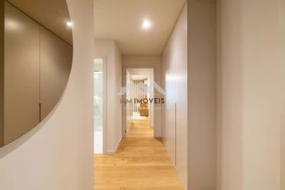 Apartamento T4 para Venda em Santa Marinha