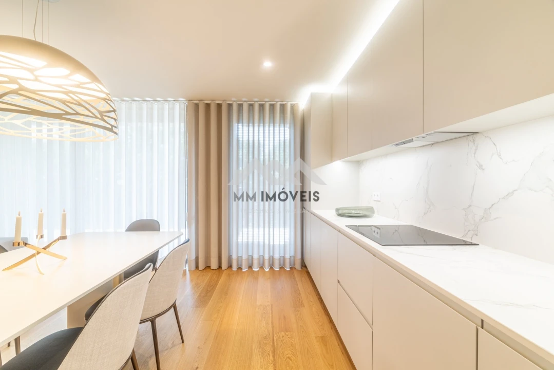 Apartamento T4 para Venda em Santa Marinha Foto 35