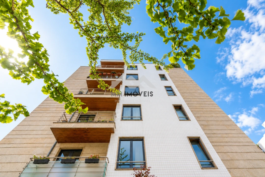 Apartamento T1 para Arrendamento em Ramalde Foto 2