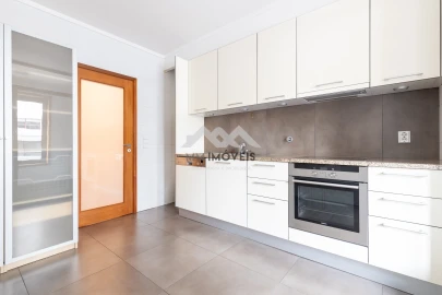 Apartamento T1 para Arrendamento em Ramalde