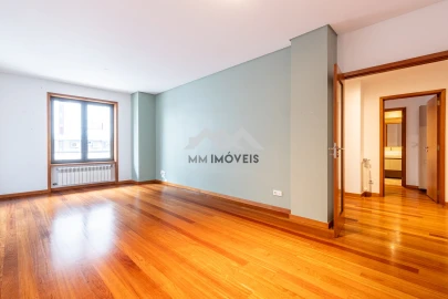 Apartamento T1 para Arrendamento em Ramalde