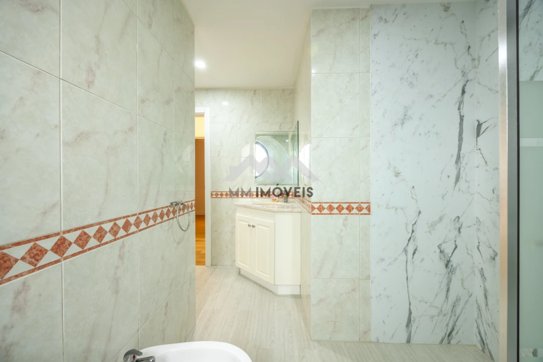 Apartamento T2 para Venda em Santa Marinha e São Pedro da Afurada Foto 52
