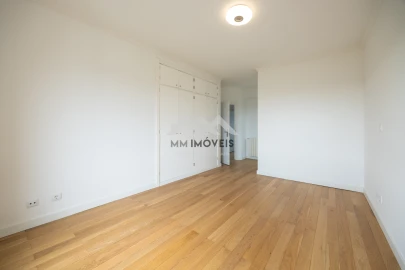 Apartamento T2 para Venda em Santa Marinha e São Pedro da Afurada