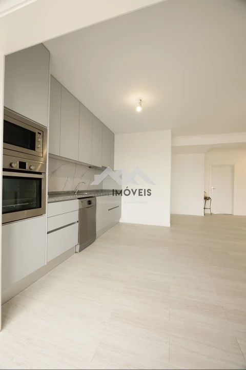 Apartamento T2 para Venda em Santa Marinha e São Pedro da Afurada