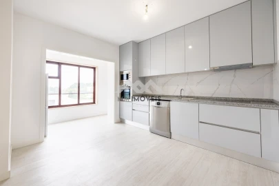 Apartamento T2 para Venda em Santa Marinha e São Pedro da Afurada