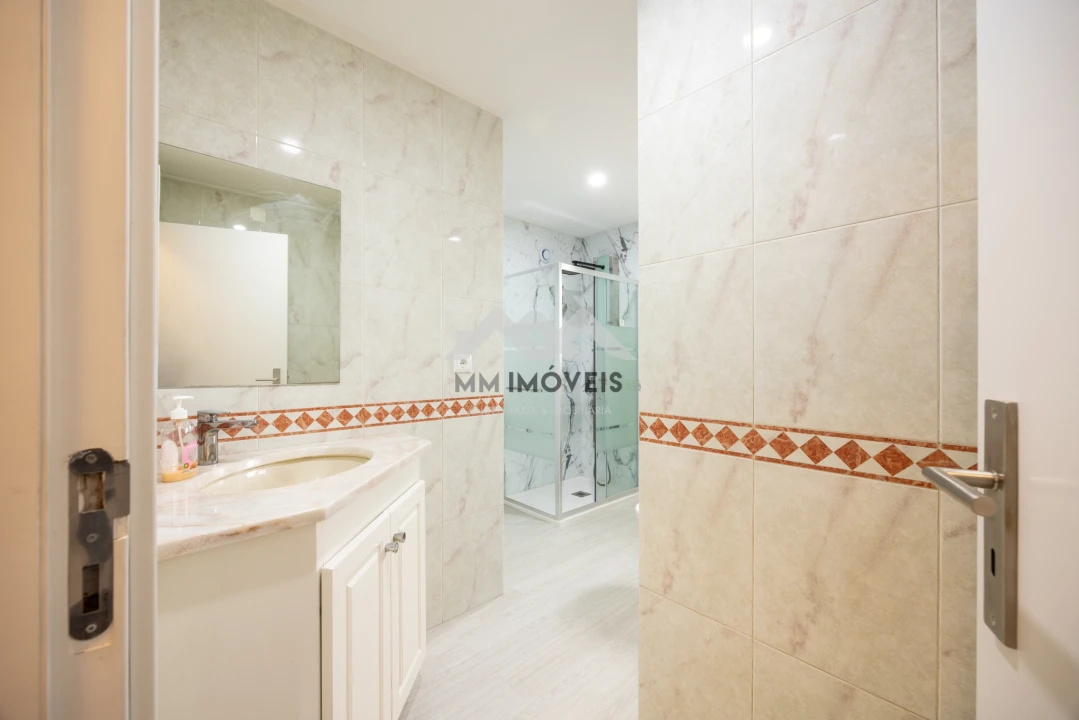 Apartamento T2 para Venda em Santa Marinha e São Pedro da Afurada Foto 47