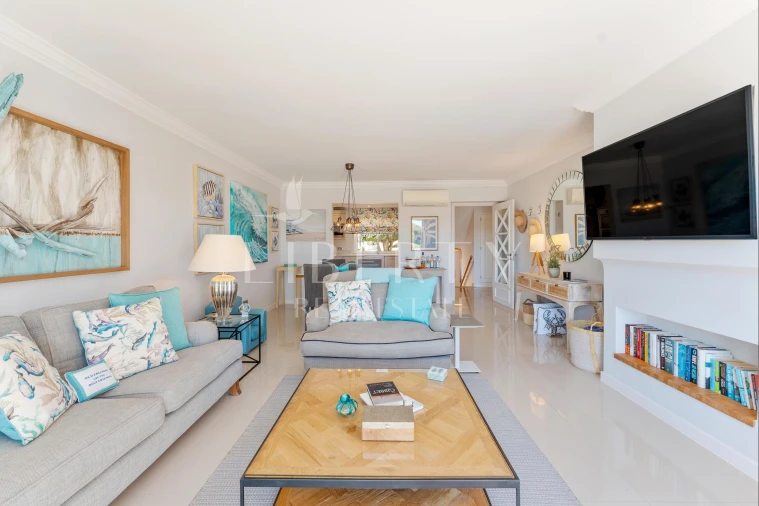 Apartamento T2 para Venda em Almancil Foto 6