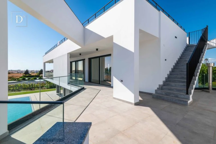 Moradia T4 para Venda em Albufeira e Olhos de Água Foto 31