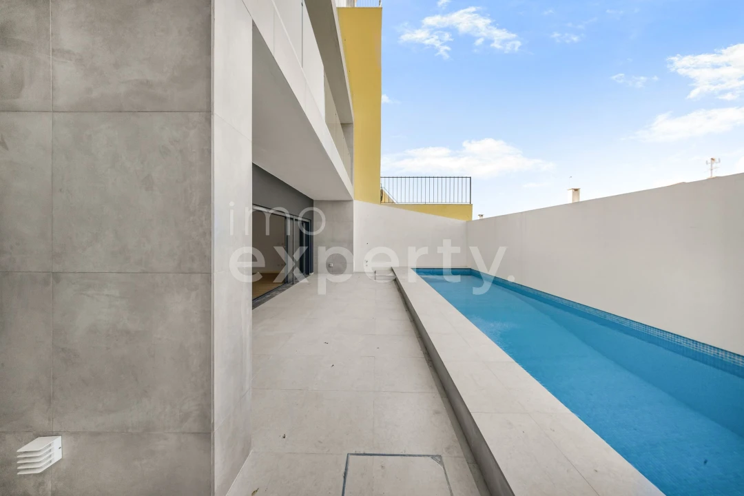 Moradia T5 para Venda em Loures Foto 36