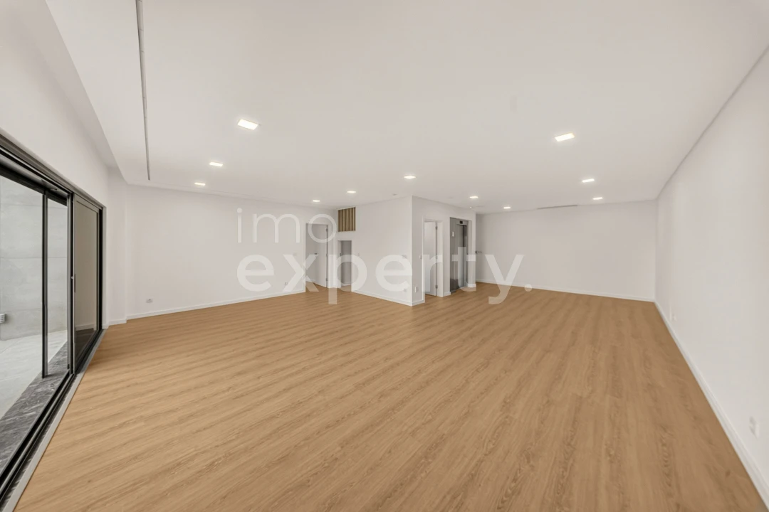 Moradia T5 para Venda em Loures Foto 33