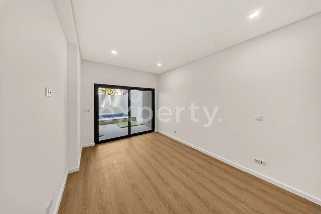 Moradia T5 para Venda em Loures Foto 34