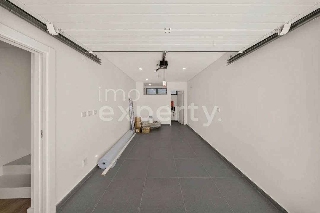 Moradia T5 para Venda em Loures Foto 16