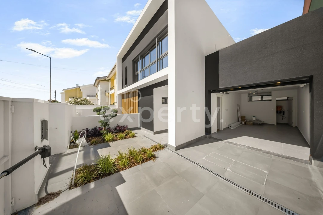 Moradia T5 para Venda em Loures Foto 17