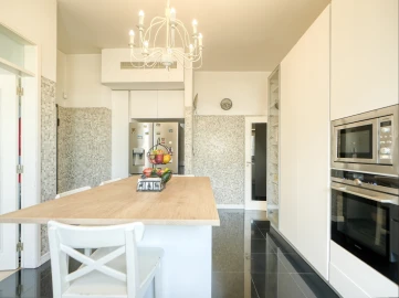 Apartamento T5 para Venda em Parque das Nações