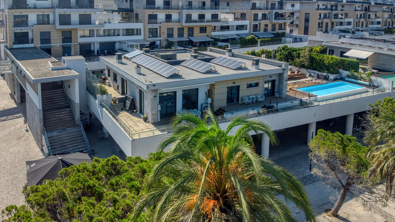 Apartamento T5 para Venda em Parque das Nações Foto 1