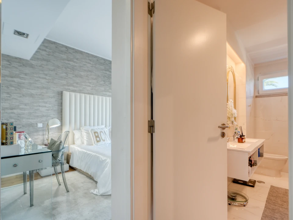 Apartamento T5 para Venda em Parque das Nações Foto 46