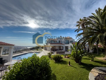 Moradia T5 para Venda em Albufeira e Olhos de Água