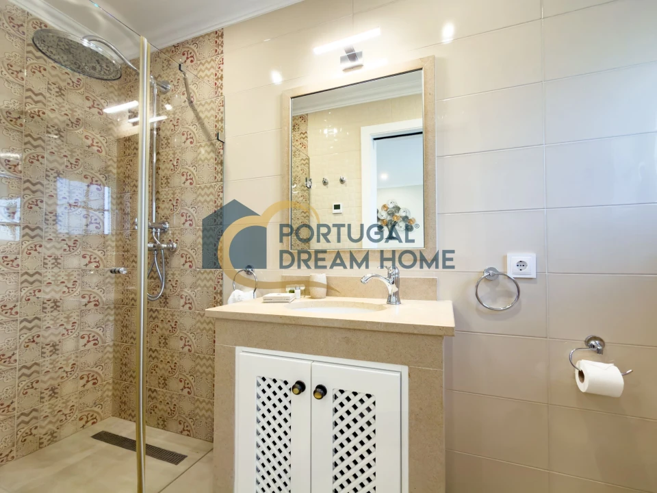 Moradia T5 para Venda em Albufeira e Olhos de Água Foto 64