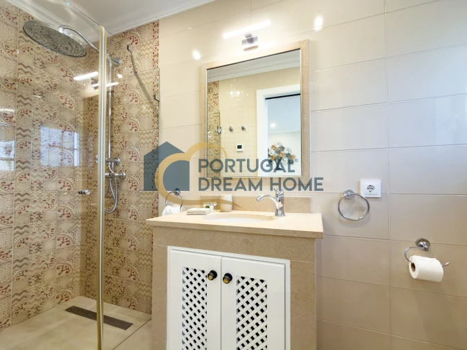 Moradia T5 para Venda em Albufeira e Olhos de Água Foto 64