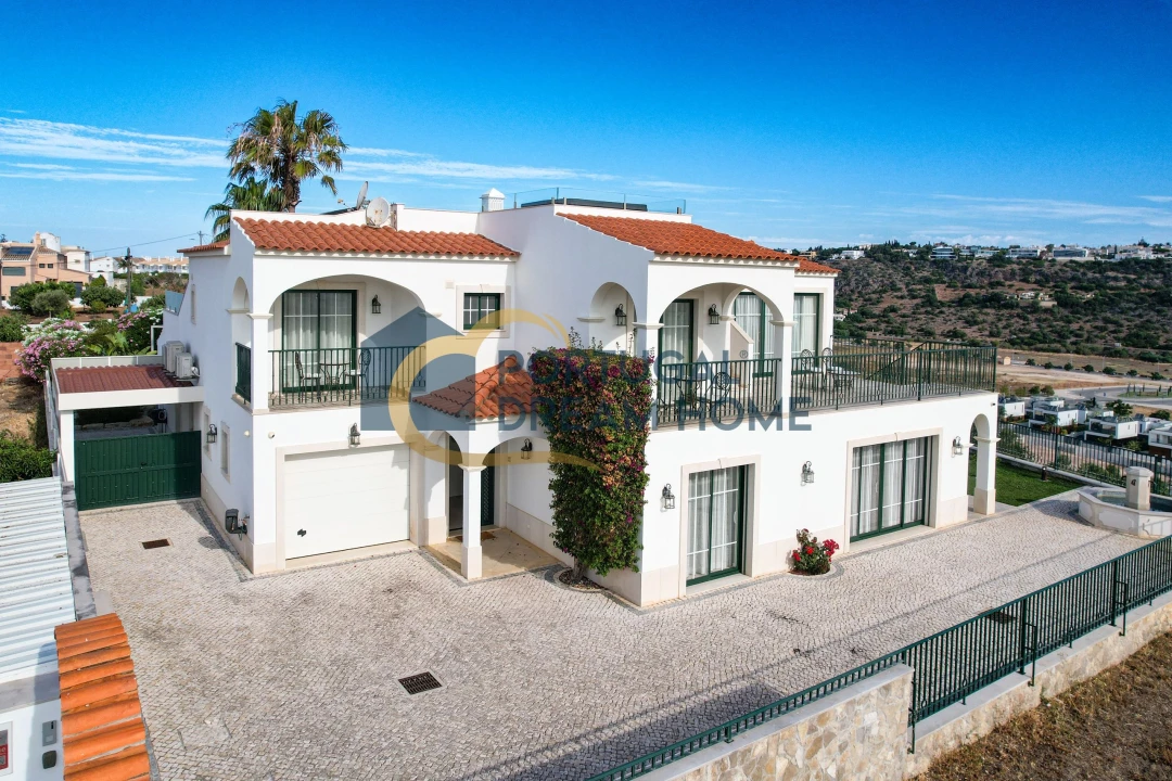 Moradia T5 para Venda em Albufeira e Olhos de Água Foto 29