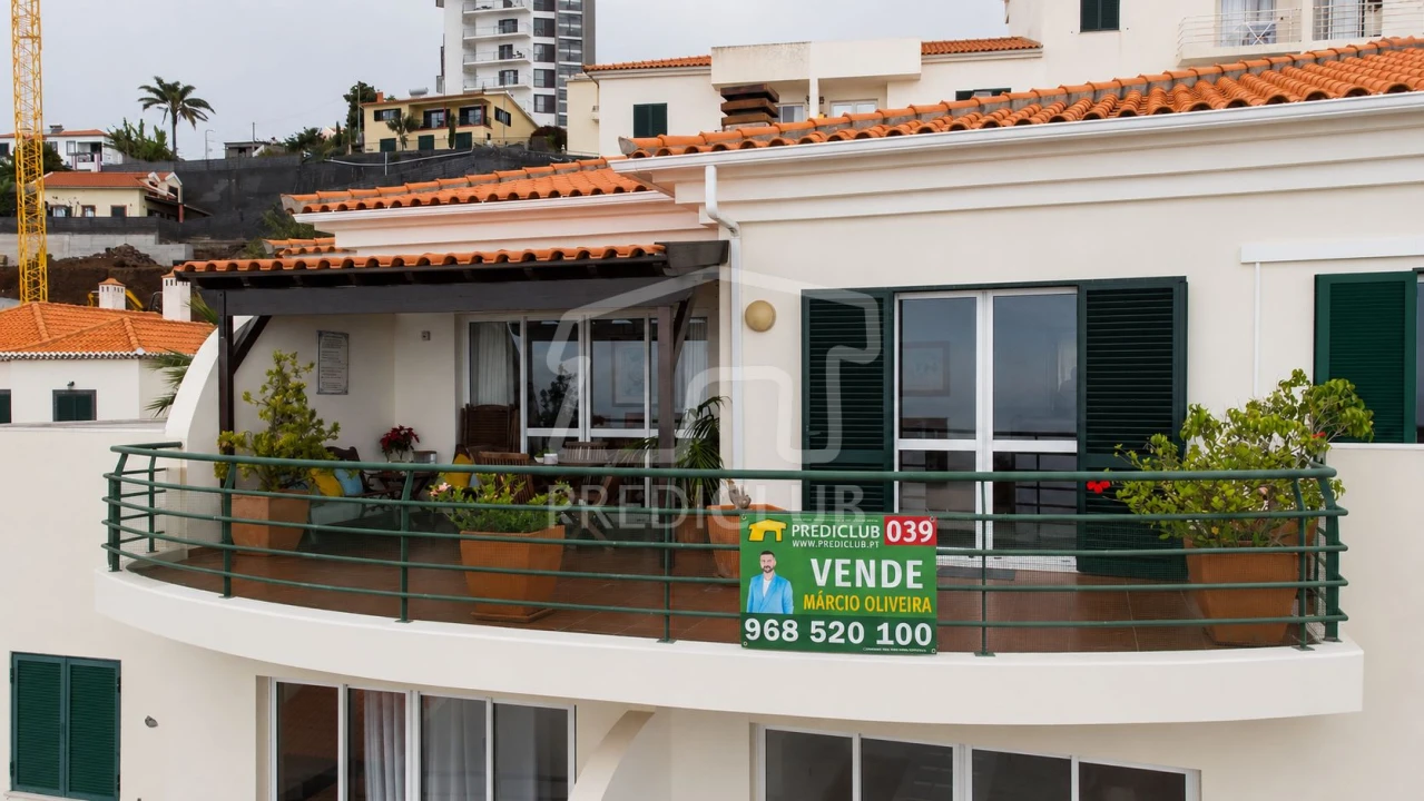 Apartamento T2 para Venda em Caniço Foto 4