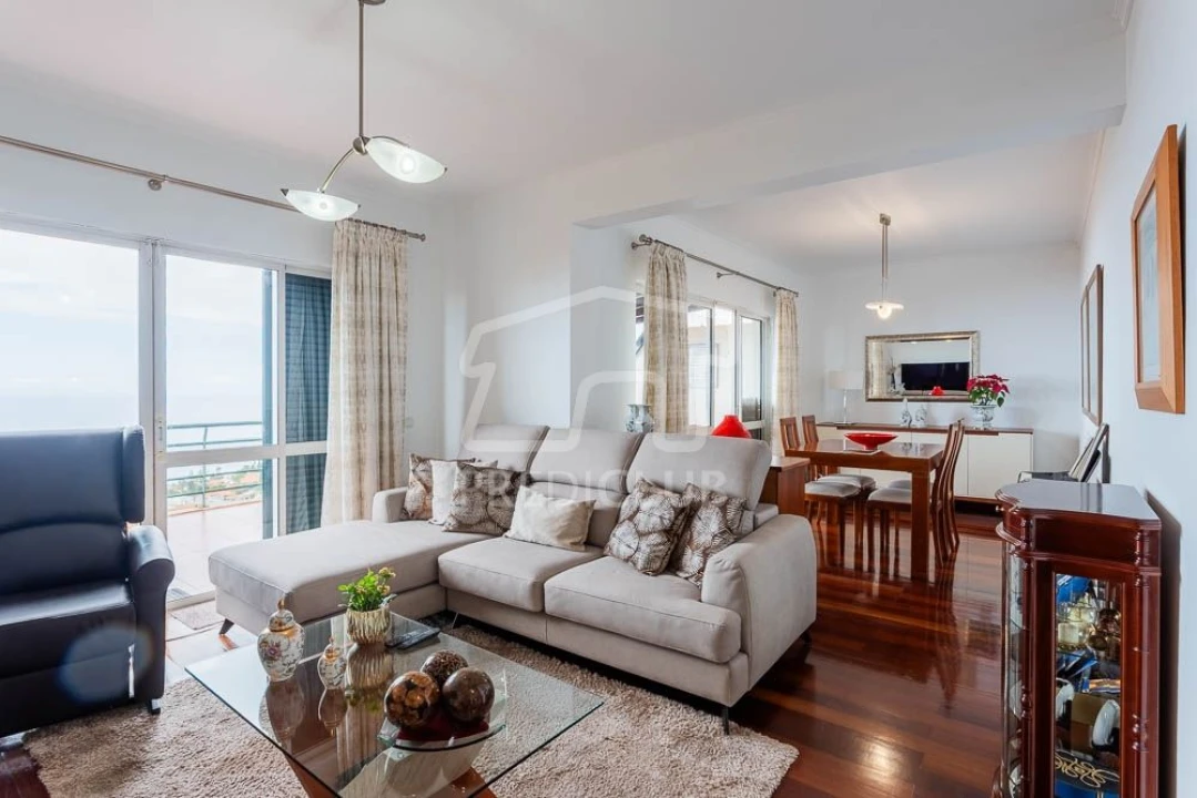 Apartamento T2 para Venda em Caniço Foto 15