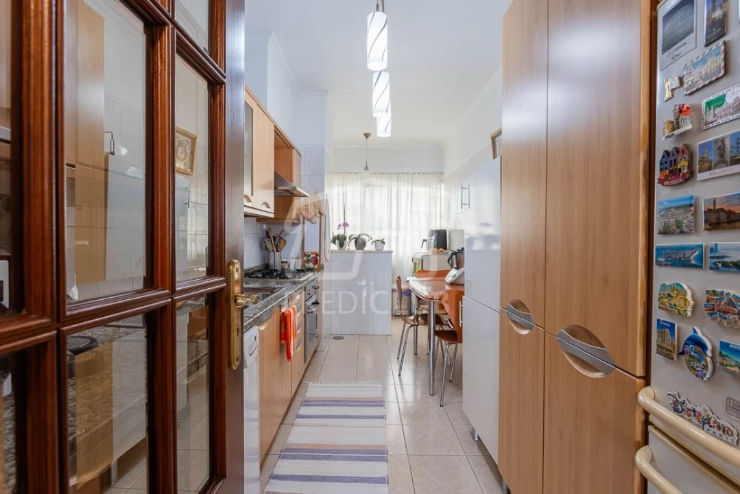 Apartamento T2 para Venda em Caniço Foto 11