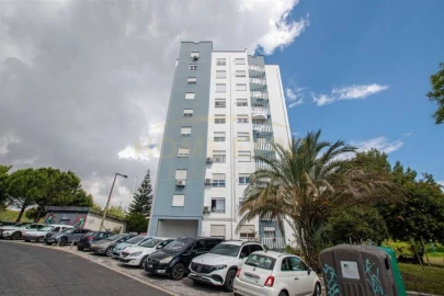 Apartamento T2 para Venda em Sacavém e Prior Velho