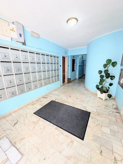 Apartamento T2 para Venda em Sacavém e Prior Velho